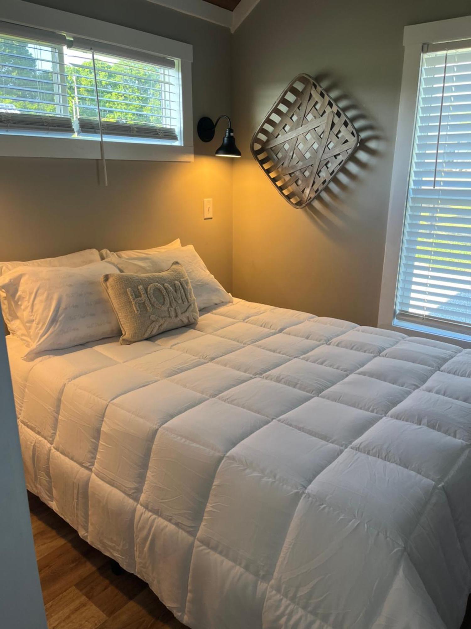 Luxury Riverfront Tiny House- Amazing Views- #111 Strawberry Plains Exteriér fotografie