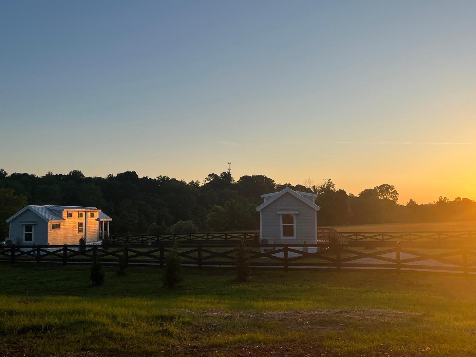 Luxury Riverfront Tiny House- Amazing Views- #111 Strawberry Plains Exteriér fotografie